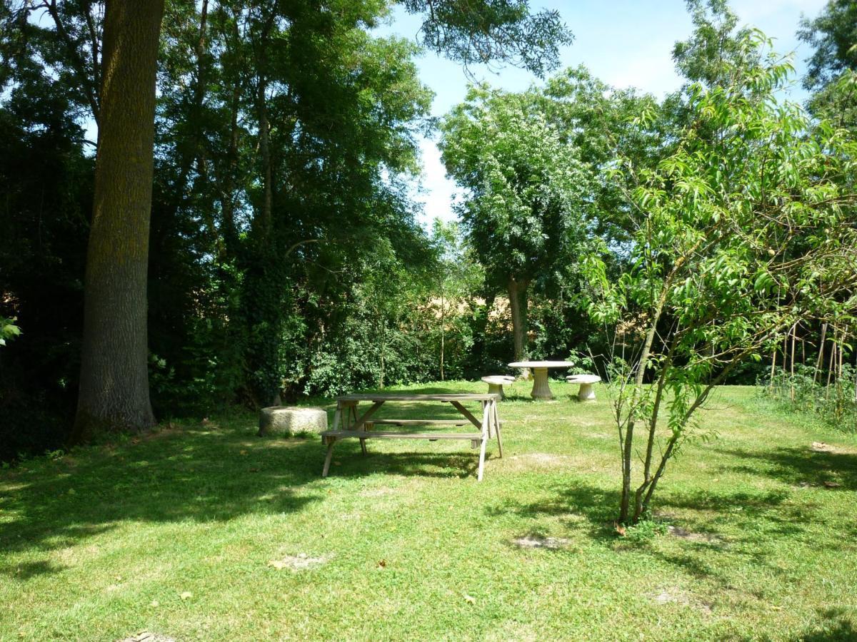 Le Logis De Faugerit Bed & Breakfast Frontenay-Rohan-Rohan Luaran gambar