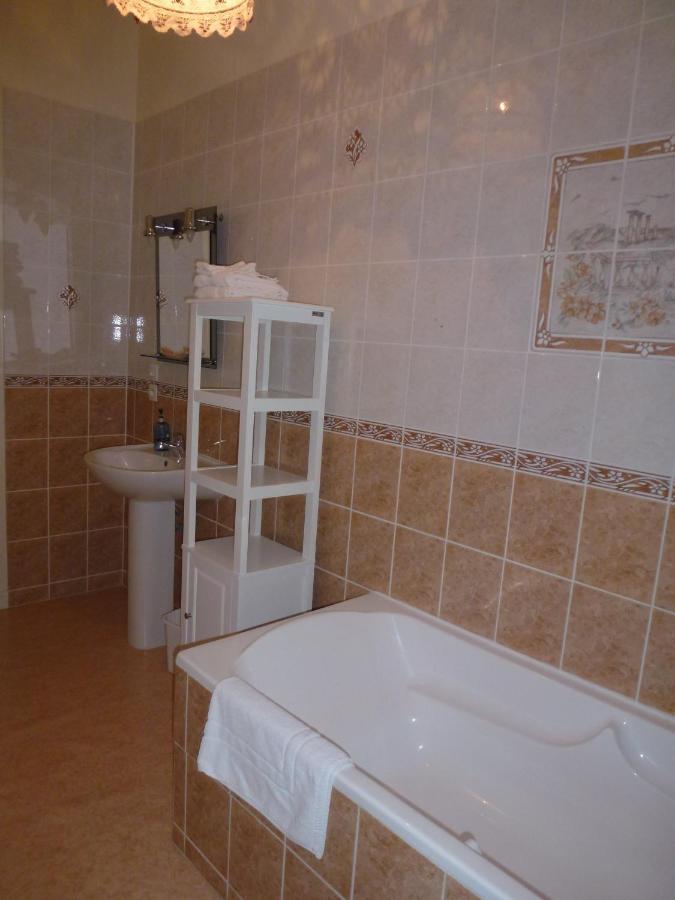 Le Logis De Faugerit Bed & Breakfast Frontenay-Rohan-Rohan Luaran gambar