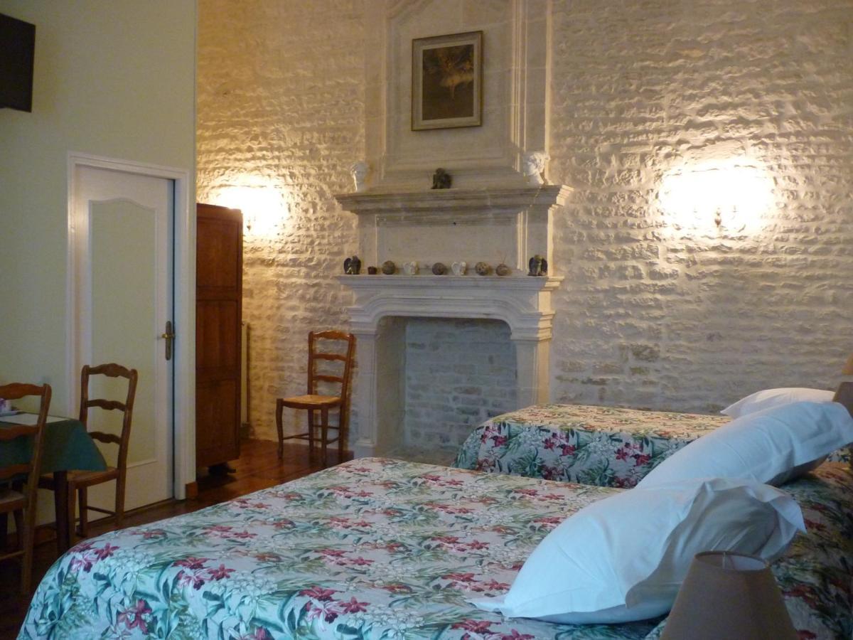 Le Logis De Faugerit Bed & Breakfast Frontenay-Rohan-Rohan Luaran gambar
