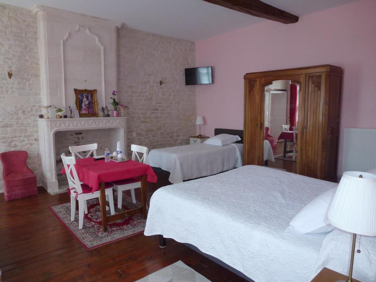 Le Logis De Faugerit Bed & Breakfast Frontenay-Rohan-Rohan Luaran gambar